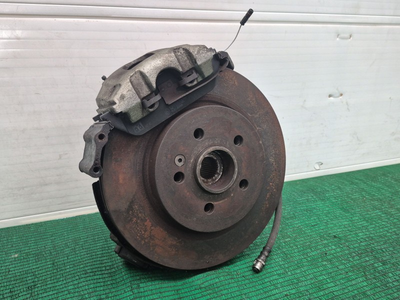 Recambio de mangueta delantera izquierda para mercedes-benz clase m (w163) 270 cdi (163.113) referencia OEM IAM   