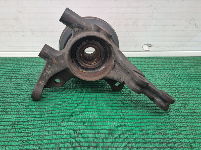 Recambio de mangueta delantera derecha para kia cee´d emotion referencia OEM IAM   