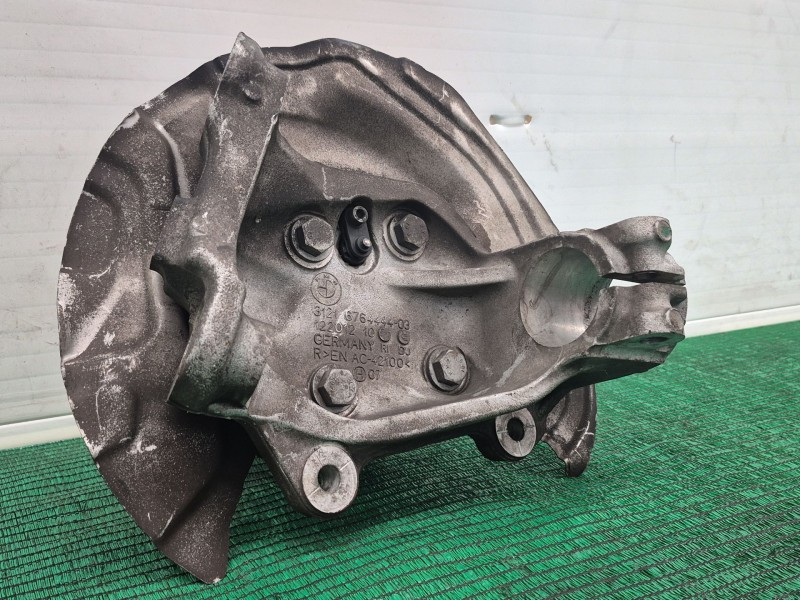 Recambio de mangueta delantera derecha para bmw 1 (e87) 116 i referencia OEM IAM 3121676444403 12201210 12201210