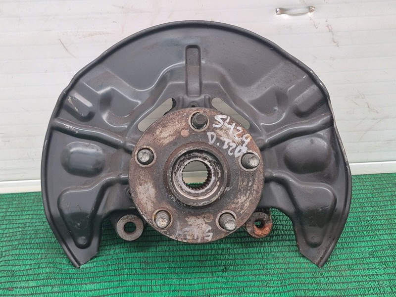 Recambio de mangueta delantera izquierda para toyota avensis (_t25_) 2.0 d-4d (cdt250_) referencia OEM IAM   