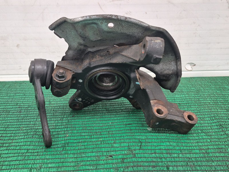 Recambio de mangueta delantera izquierda para kia carens referencia OEM IAM   