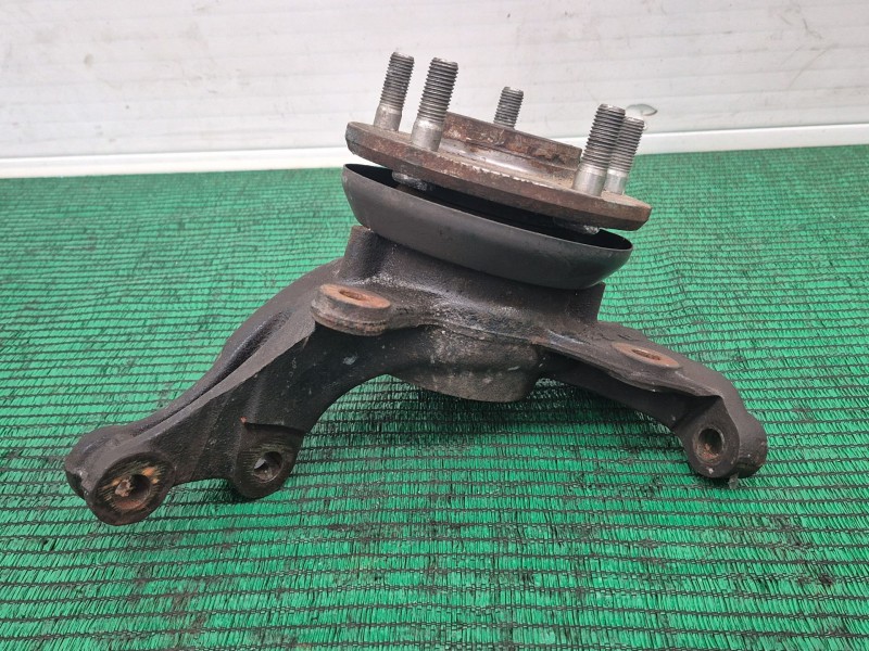 Recambio de mangueta delantera derecha para kia cee´d referencia OEM IAM   