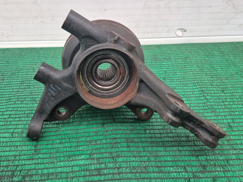 Recambio de mangueta delantera derecha para kia cee´d referencia OEM IAM   