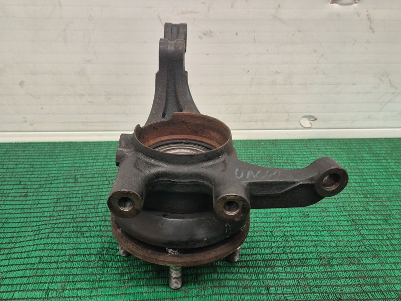 Recambio de mangueta delantera derecha para kia cee´d referencia OEM IAM   