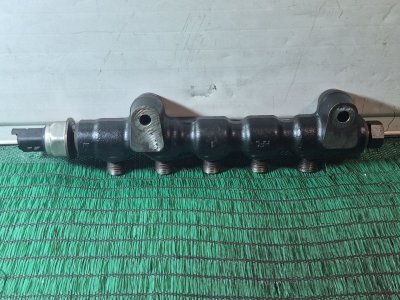 Recambio de rampa inyectora para citroën c4 berlina lx referencia OEM IAM 9654592680 9654592680 9654592680