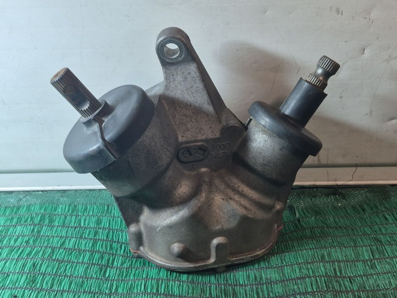 Recambio de caja direccion para nissan cabstar 09.06 2.5 diesel referencia OEM IAM   