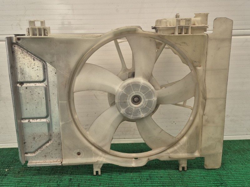 Recambio de electroventilador para toyota yaris referencia OEM IAM   