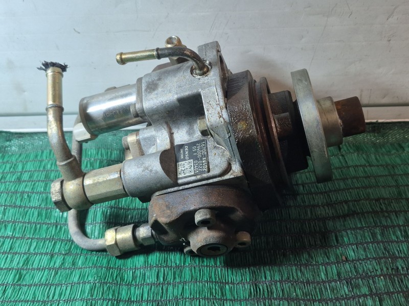 Recambio de bomba inyeccion para nissan x-trail (t30) comfort referencia OEM IAM 2940000122 16700AW402 16700AW402