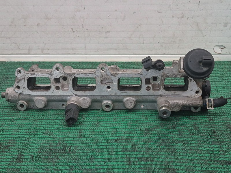 Recambio de colector admision para volkswagen golf plus (521) referencia OEM IAM 03C133204AA 03C133204AA 03C133204AA