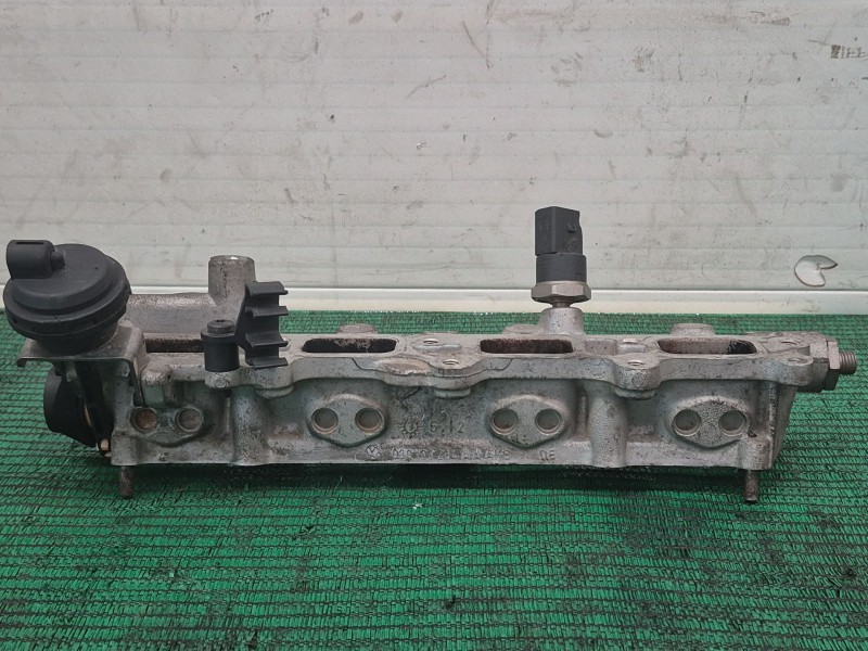 Recambio de colector admision para volkswagen golf plus (521) referencia OEM IAM 03C133204AA 03C133204AA 03C133204AA