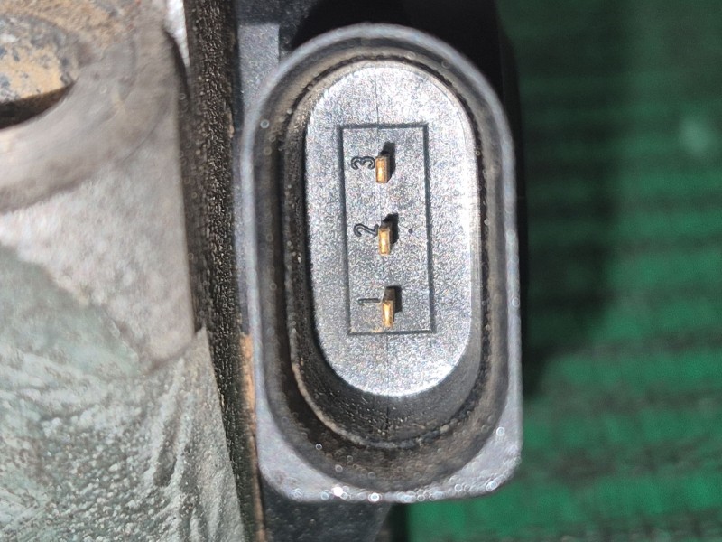 Recambio de colector admision para volkswagen golf plus (521) referencia OEM IAM 03C133204AA 03C133204AA 03C133204AA