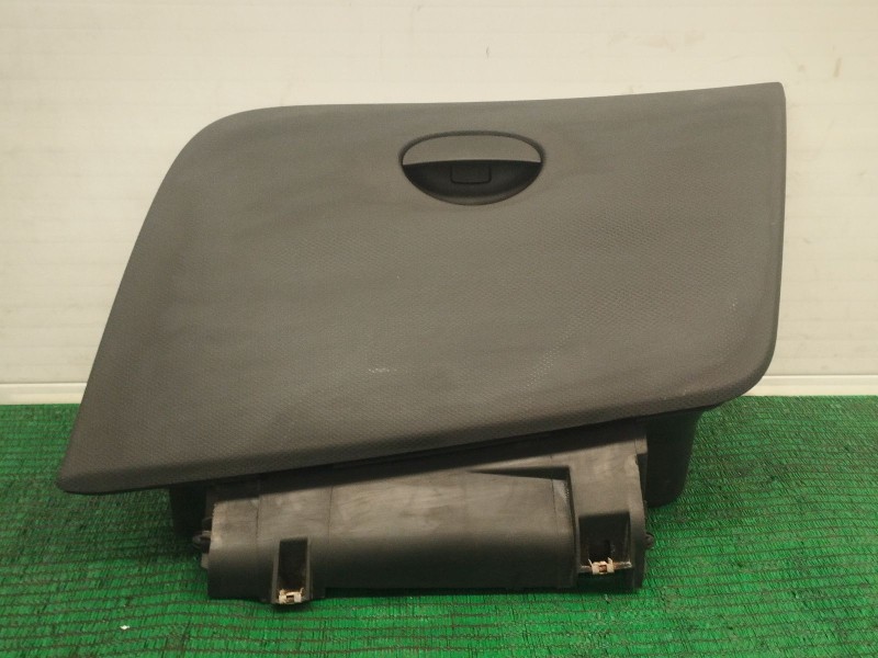 Recambio de guantera para seat leon (1p1) 1.6 tdi referencia OEM IAM   