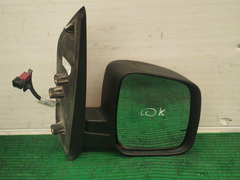 Recambio de retrovisor derecho para peugeot bipper básico referencia OEM IAM 735460567 735460567 735460567