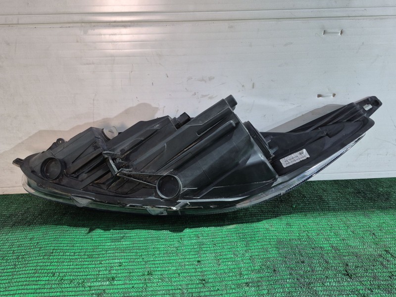 Recambio de faro derecho para ford fiesta vi (cb1, ccn) 1.25 referencia OEM IAM   