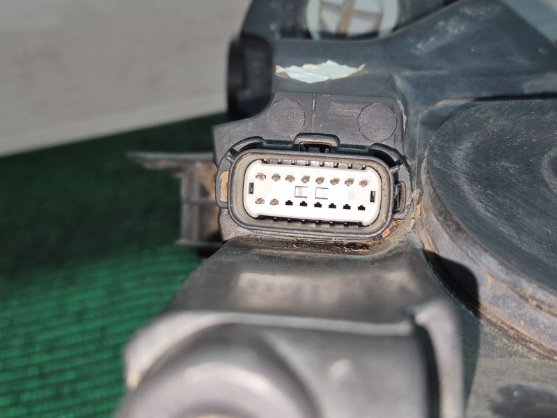 Recambio de faro derecho para ford fiesta vi (cb1, ccn) 1.25 referencia OEM IAM   