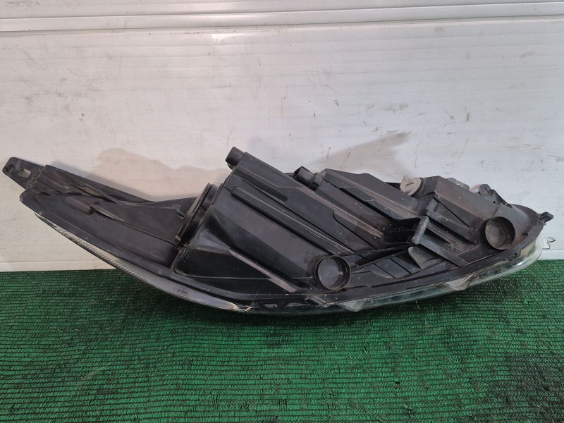 Recambio de faro izquierdo para ford fiesta vi (cb1, ccn) 1.25 referencia OEM IAM   