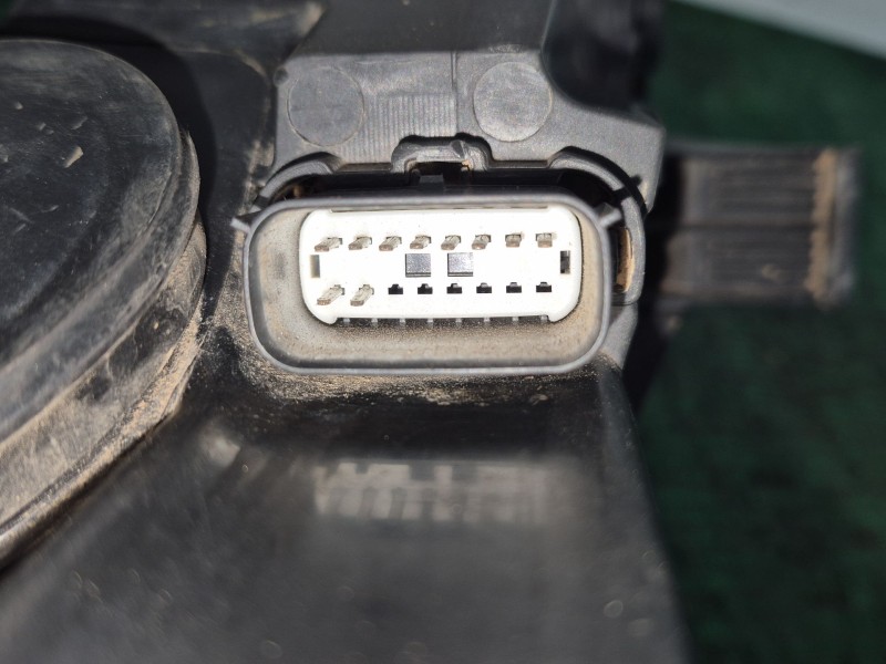 Recambio de faro izquierdo para ford fiesta vi (cb1, ccn) 1.25 referencia OEM IAM   