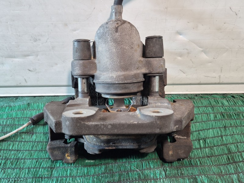 Recambio de pinza freno trasera derecha para bmw serie 7 (e65/e66) 6.0 cat referencia OEM IAM   