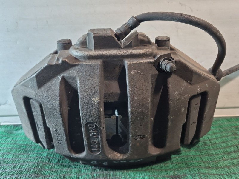Recambio de pinza freno delantera derecha para bmw serie 7 (e65/e66) 6.0 cat referencia OEM IAM   