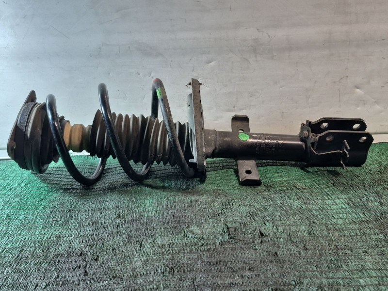 Recambio de amortiguador delantero derecho para renault zoe 2014 referencia OEM IAM 543027411R 03081000421A 03081000421A