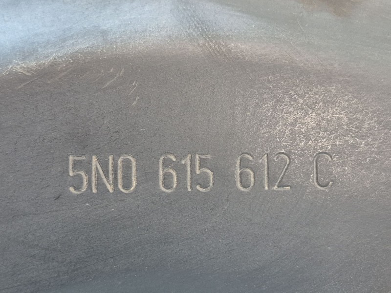 Recambio de mangueta trasera derecha para volkswagen tiguan (5n_) 2.0 tdi referencia OEM IAM 5N0615612C 5N0615612C 5N0615612C