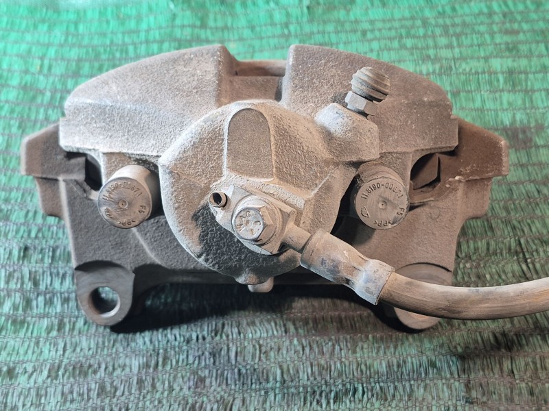Recambio de pinza freno delantera derecha para volkswagen passat b6 (3c2) 2.0 tdi referencia OEM IAM   