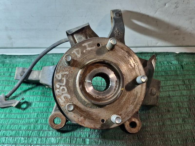 Recambio de mangueta delantera izquierda para hyundai i30 (gd) 1.4 referencia OEM IAM 51715A500 51715A500 51715A500