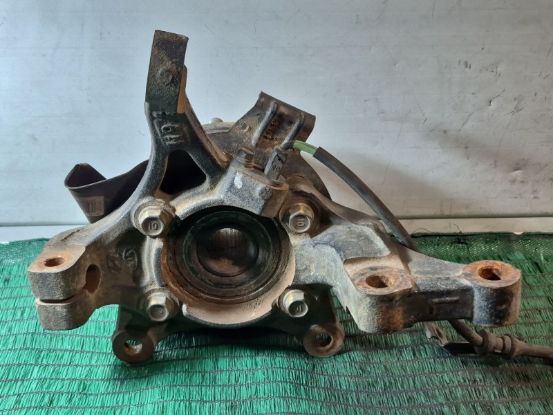 Recambio de mangueta delantera izquierda para hyundai i30 (gd) 1.4 referencia OEM IAM 51715A500 51715A500 51715A500