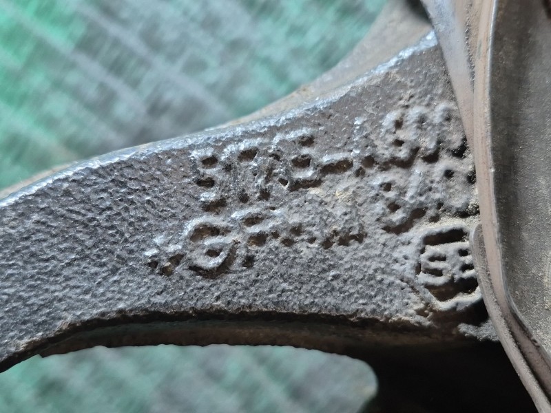 Recambio de mangueta delantera izquierda para hyundai i30 (gd) 1.4 referencia OEM IAM 51715A500 51715A500 51715A500