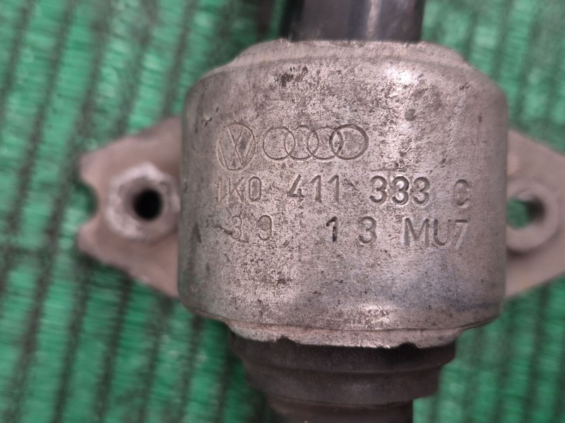 Recambio de barra estabilizadora delantera para volkswagen golf v berlina (1k1) referencia OEM IAM 1K0411333C 1K0411335C 1K04113