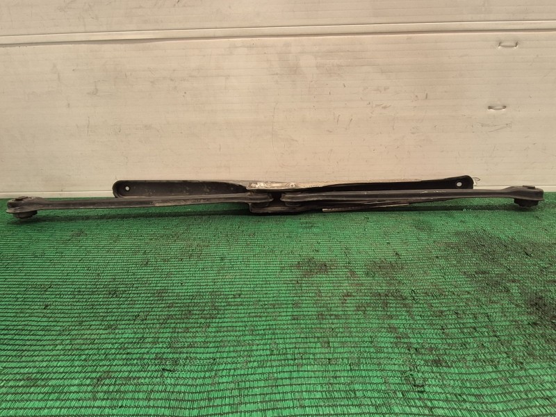 Recambio de travesaño inferior para smart fortwo coupé (451) 1.0 turbo (451.332) referencia OEM IAM   