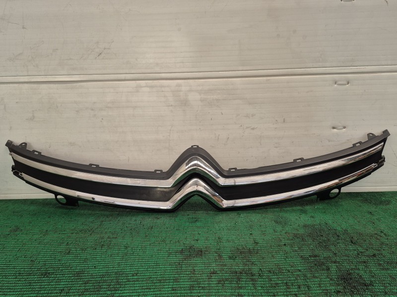 Recambio de rejilla delantera para citroën c4 picasso referencia OEM IAM AA36414152 AA36414152 AA36414152