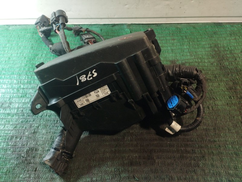 Recambio de caja reles / fusibles para hyundai ioniq (ae) 1.6 gdi hybrid referencia OEM IAM 91213G2164 91213G2164 91213G2164