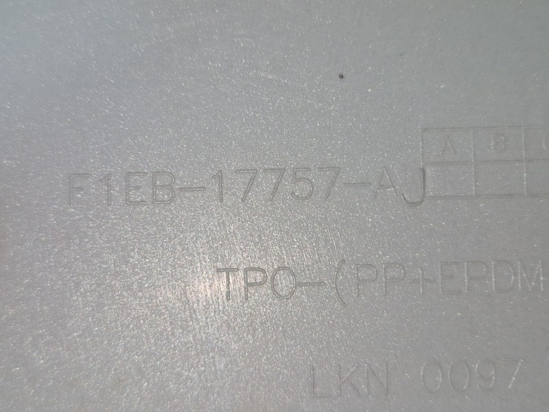 Recambio de paragolpes delantero para ford focus iii 1.5 tdci referencia OEM IAM F1EB17757AJ F1EB17757AJ F1EB17757AJ