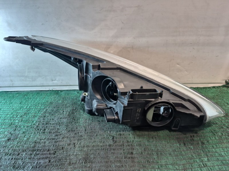 Recambio de faro derecho para ford focus iii 1.5 tdci referencia OEM IAM   