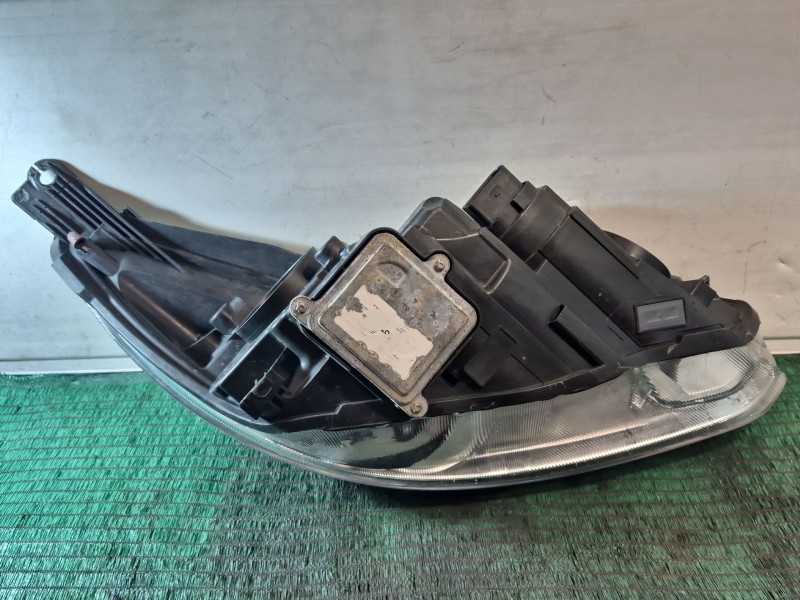 Recambio de faro derecho para ford focus iii 1.5 tdci referencia OEM IAM   