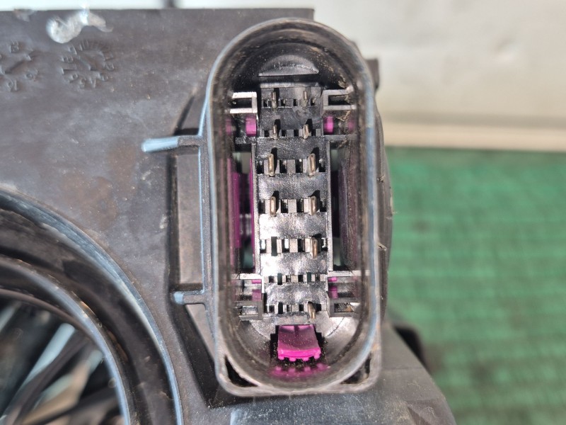 Recambio de faro derecho para ford focus iii 1.5 tdci referencia OEM IAM   