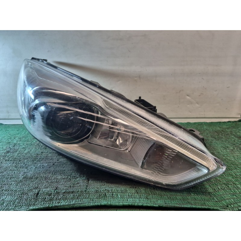 Recambio de faro xenon derecho para ford focus iii 1.5 tdci referencia OEM IAM   