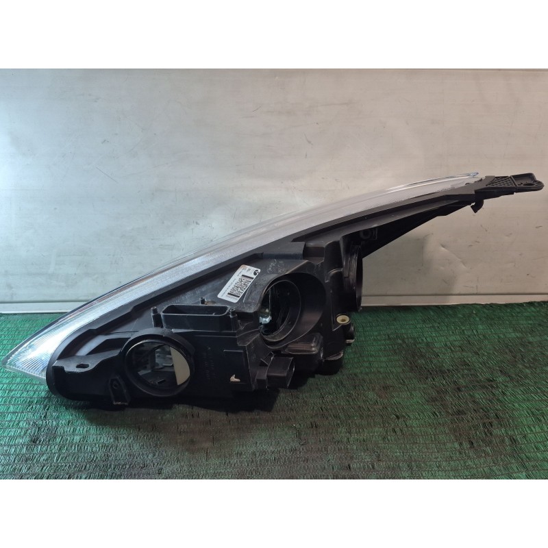 Recambio de faro xenon derecho para ford focus iii 1.5 tdci referencia OEM IAM   