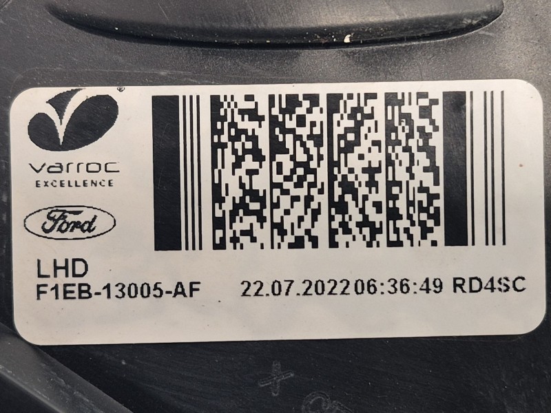 Recambio de faro xenon derecho para ford focus iii 1.5 tdci referencia OEM IAM   