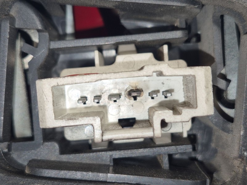 Recambio de piloto trasero derecho para peugeot 307 sw (3h) 1.6 16v referencia OEM IAM   