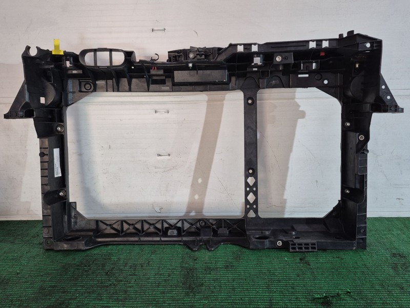 Recambio de panel frontal para ford fiesta vi (cb1, ccn) 1.25 referencia OEM IAM FD03037A FD03037A 33306431