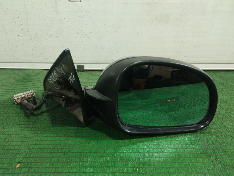 Recambio de retrovisor derecho para peugeot 406 coupe (s1/s2) referencia OEM IAM  NEGRO MET. 
