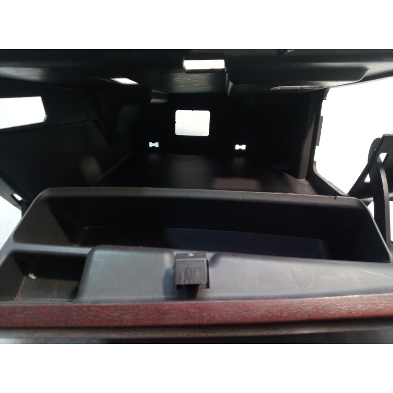 Recambio de guantera para lancia phedra (180) 3.0 v6 24v emblema cae referencia OEM IAM 148410407 148410407 148410407