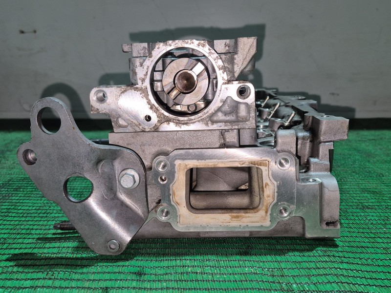 Recambio de culata para peugeot 308 referencia OEM IAM   