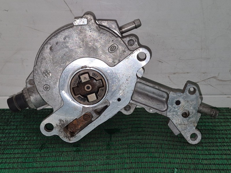 Recambio de depresor freno / bomba vacio para seat ibiza (6l1) referencia OEM IAM 038145209 038145209 038145209
