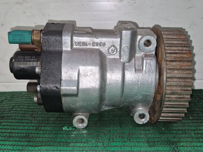 Recambio de bomba inyeccion para renault clio ii fase ii (b/cb0) referencia OEM IAM   