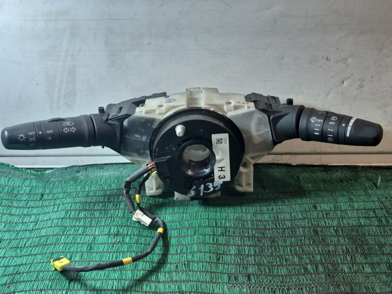 Recambio de mando multifuncion para nissan x-trail i (t30) 2.2 dci referencia OEM IAM   