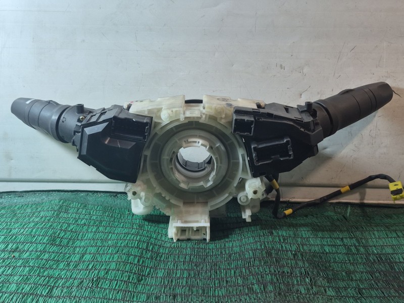 Recambio de mando multifuncion para nissan x-trail i (t30) 2.2 dci referencia OEM IAM   