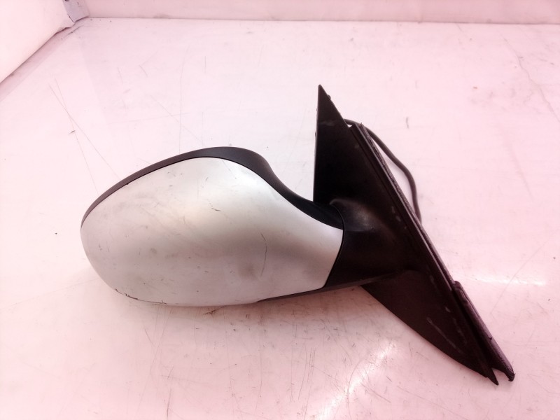 Recambio de retrovisor derecho para seat ibiza (6l1) sport referencia OEM IAM E9024142 E9024142 E9024142